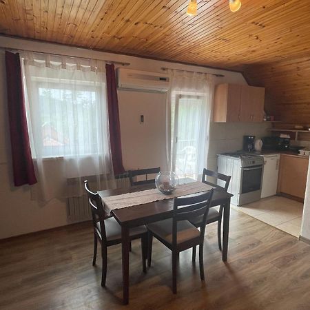 Apartments With A Parking Space Smoljanac, Plitvice - 12345 Room photo